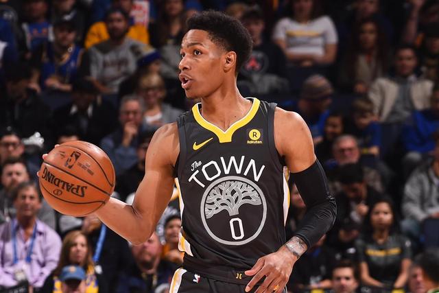 中国男篮不敌德国狂输49分 李凯尔10分周琦9分