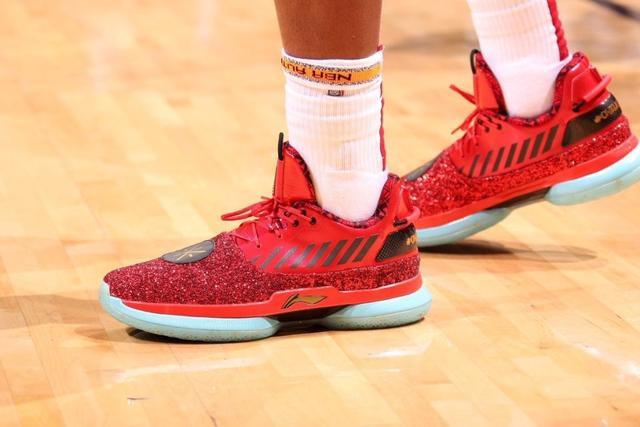 利物浦17岁中场尼奥尼将首发出战南安普顿