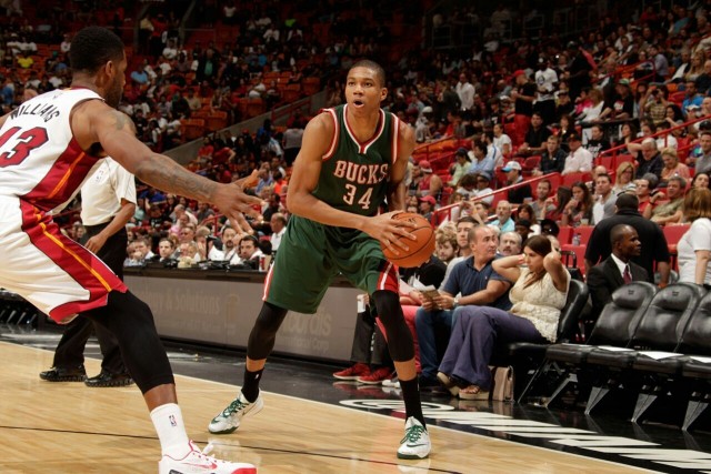 广州男篮官宣杨学增担任主教练 接替郭士强