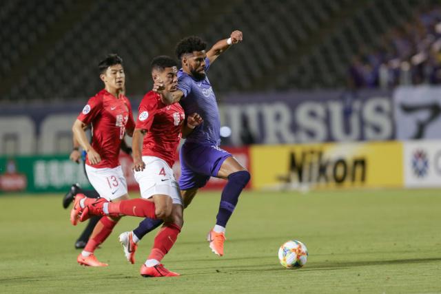 38岁拉莫斯在社交媒体晒照发文：秋季训练！